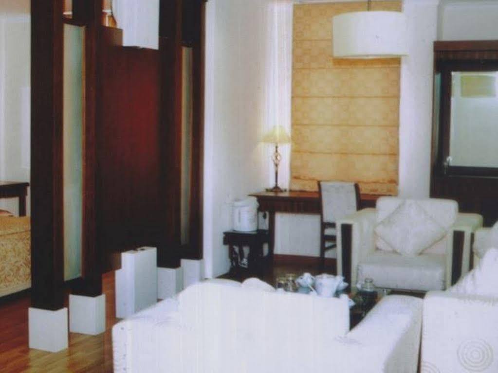 Hotel Kinh Do Hue Exterior foto